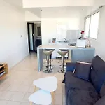 Sea View Апартаменты *